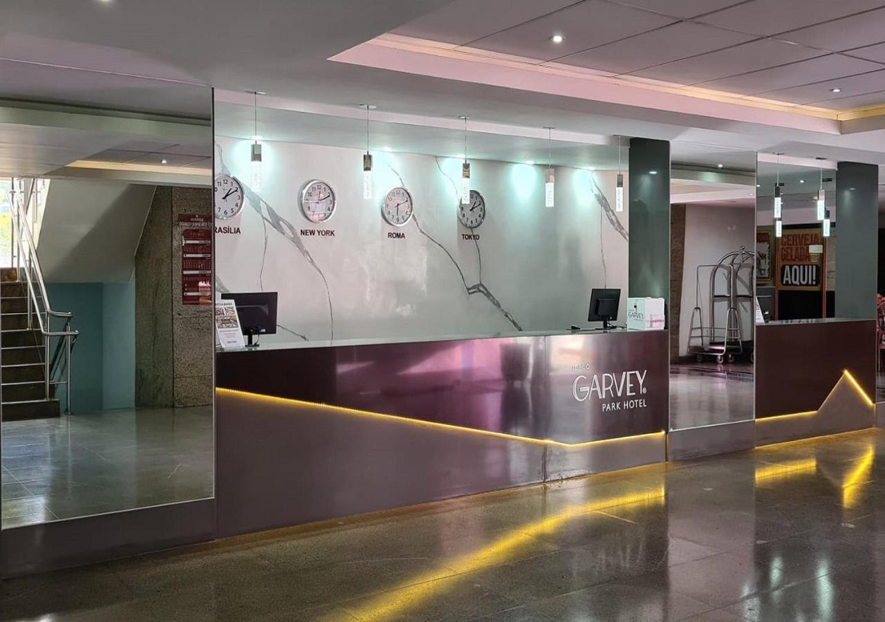 IKA Apart Hotel Brasília Buitenkant foto