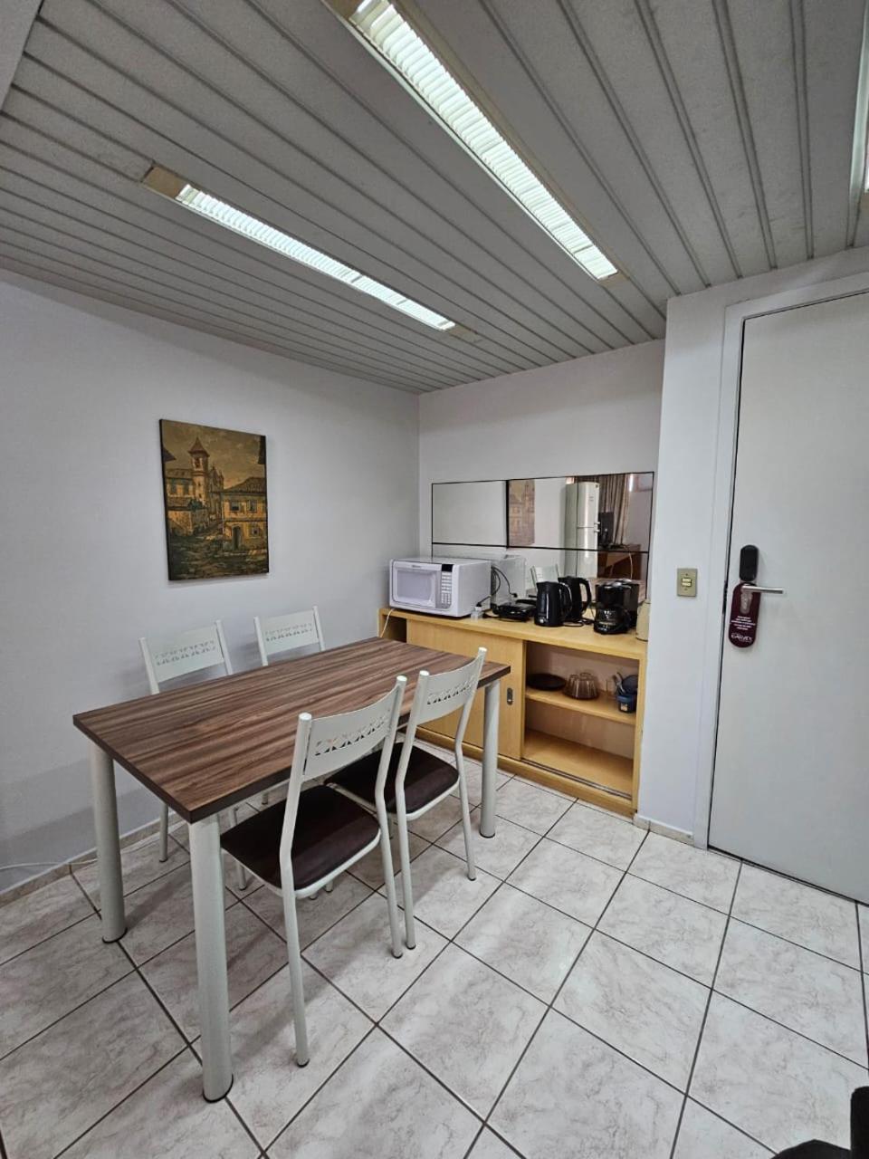 IKA Apart Hotel Brasília Buitenkant foto